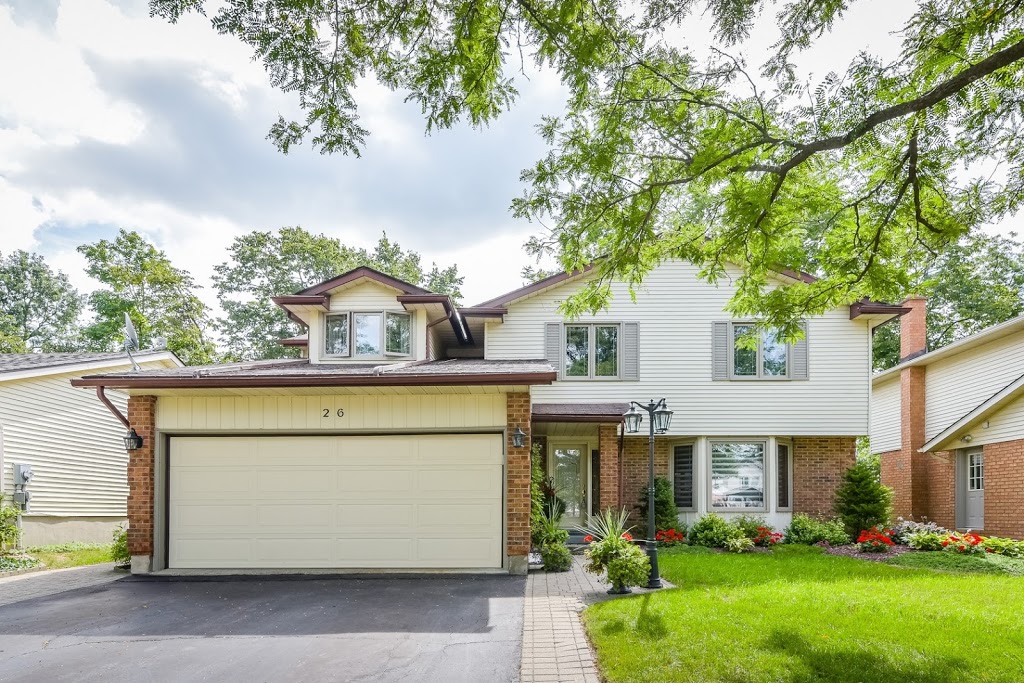Beth and Ryan Waller, Guelph Realtors | 5 Edinburgh Rd S Unit 1, Guelph, ON N1H 5N8, Canada | Phone: (226) 780-0202