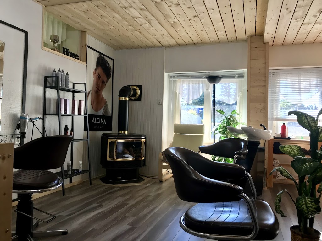 Dirk Buba Hairstyling Canada | 69 Riverview Dr, Blackville, NB E9B 1J5, Canada | Phone: (506) 251-1918