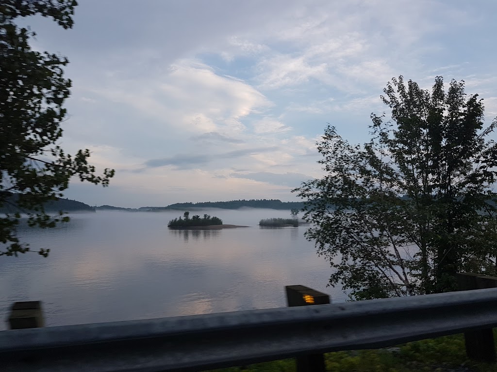 Baie Shawinigan (Ville De) | Boulevard Pie Xii, Shawinigan, QC G9N 1Y2, Canada | Phone: (819) 536-2210
