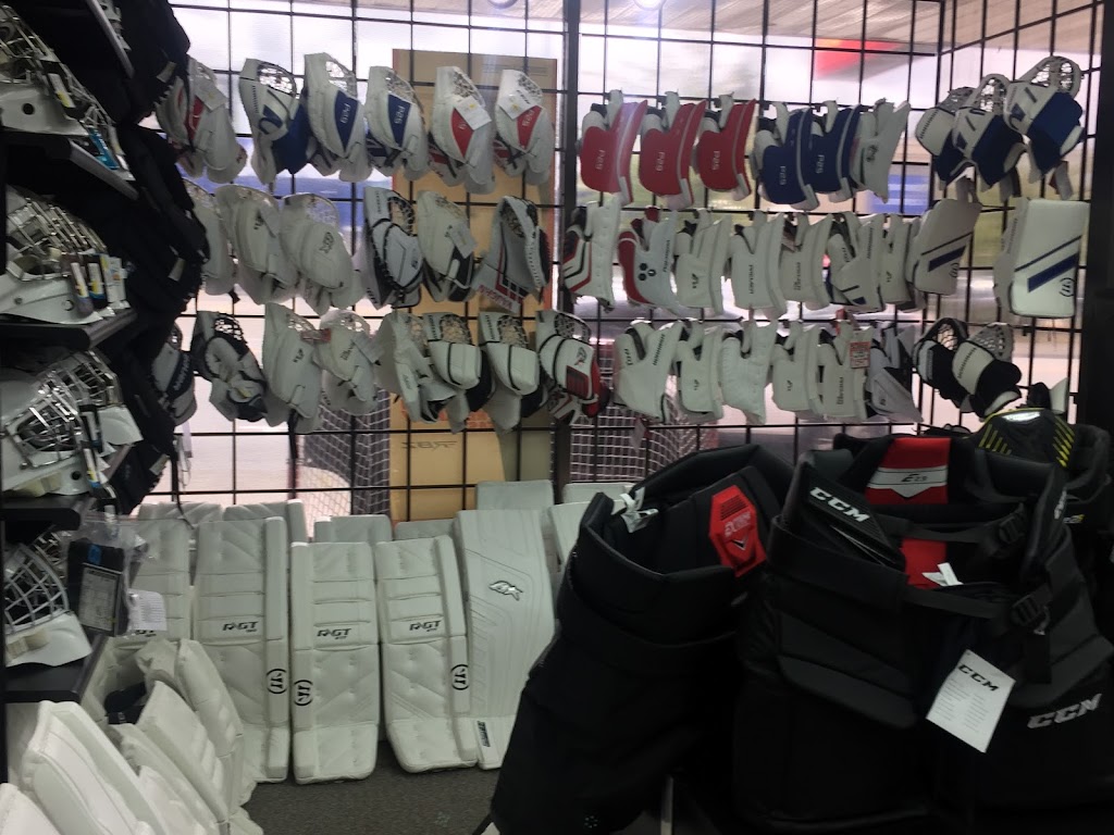 Larrys Sports Shop | 2029 Lonsdale Ave, North Vancouver, BC V7M 2K4, Canada | Phone: (604) 987-6630