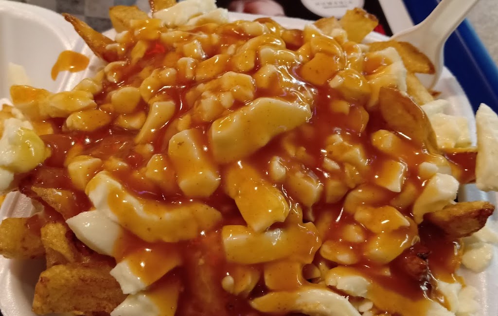 Restaurant La Belle Province | 40 Bd Norbert Morin, Sainte-Agathe-des-Monts, QC J8C 2V6, Canada | Phone: (819) 321-1949