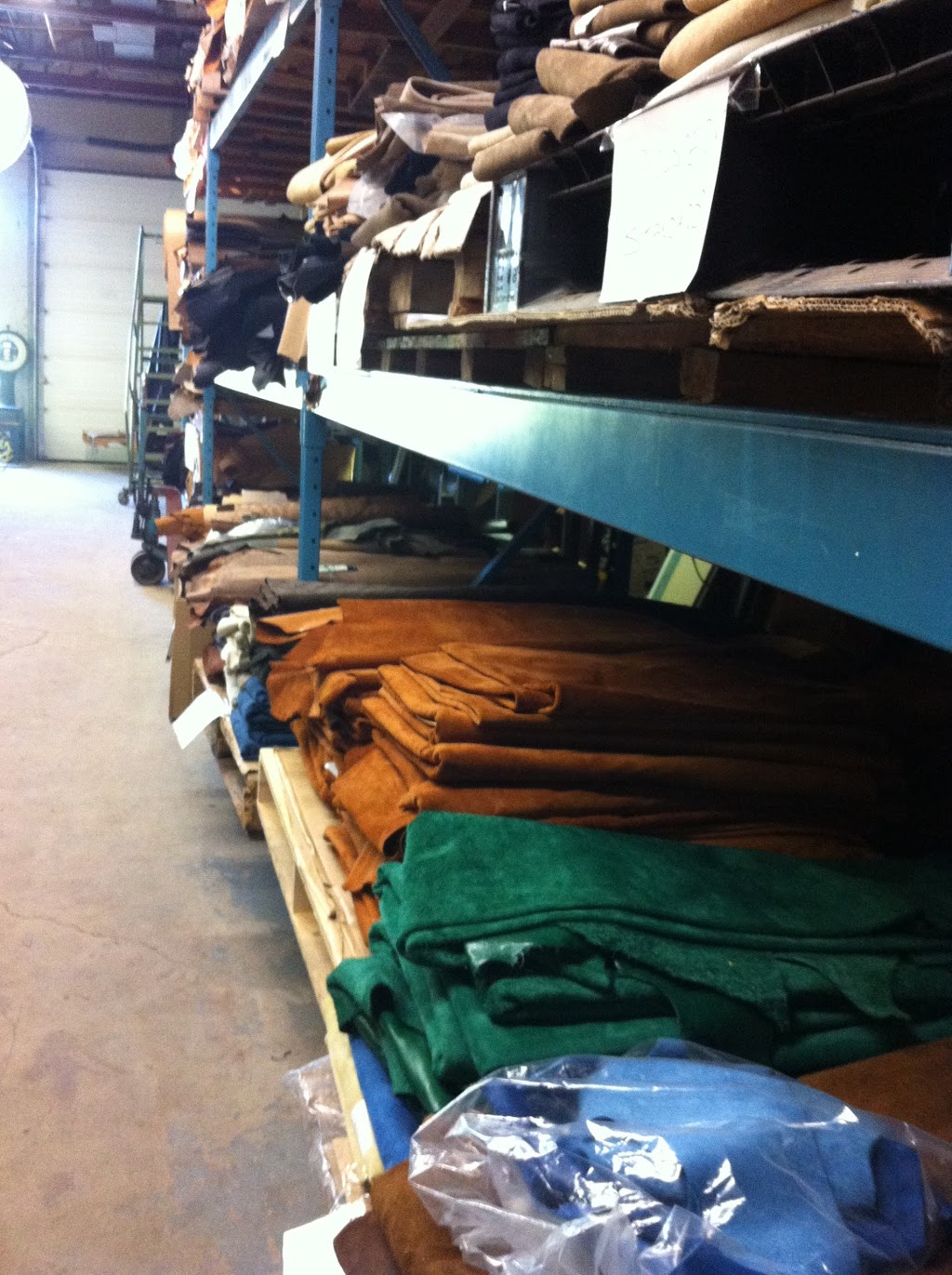Establo Leather Company Limited | 93 Regal Rd, Guelph, ON N1K 1B6, Canada | Phone: (416) 712-9962