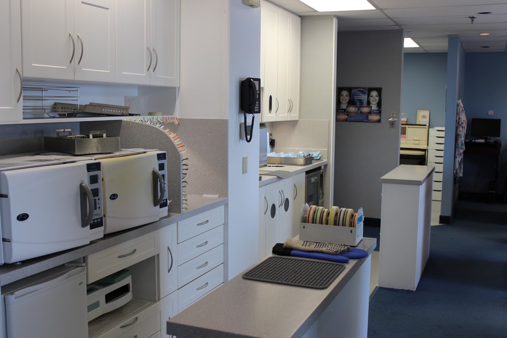 Dr Kim Hansen/Dr Lance McIntosh | 197 Water St W, Prescott, ON K0E 1T0, Canada | Phone: (613) 925-3428