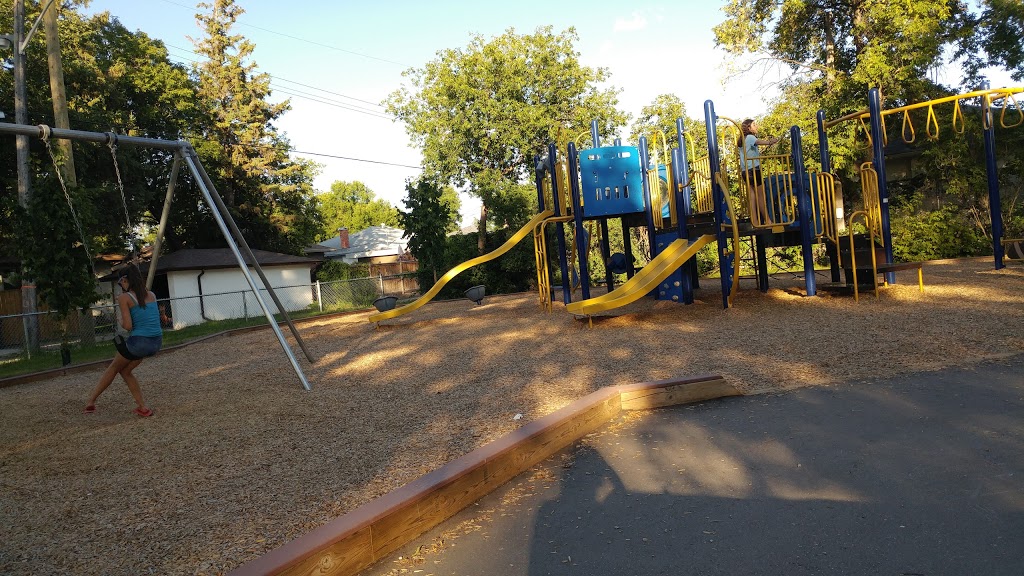Glenn McWhinney Park | St, 401 Roch St, Winnipeg, MB R2K 0N5, Canada