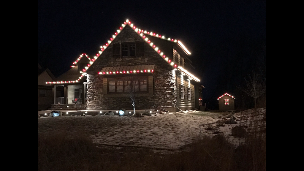 Christmas light installations winnipeg | 667 Pasadena Ave, Winnipeg, MB R3T 2T2, Canada | Phone: (204) 403-0403