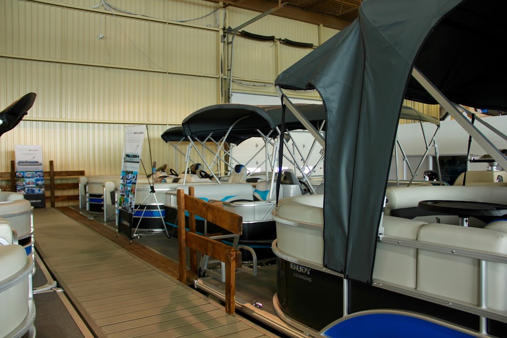 Bateaux Legend Montreal 3255 Chemin d'Oka, SainteMarthesurleLac