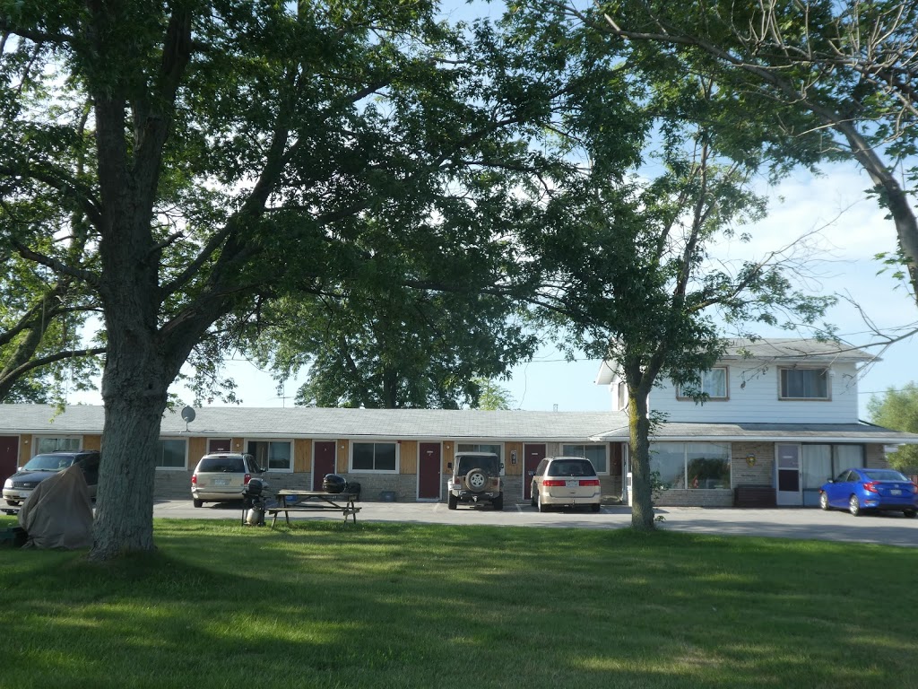 Golf Inn | 13071 Lundys Ln, Niagara Falls, ON L2E 6S4, Canada | Phone: (647) 701-3808