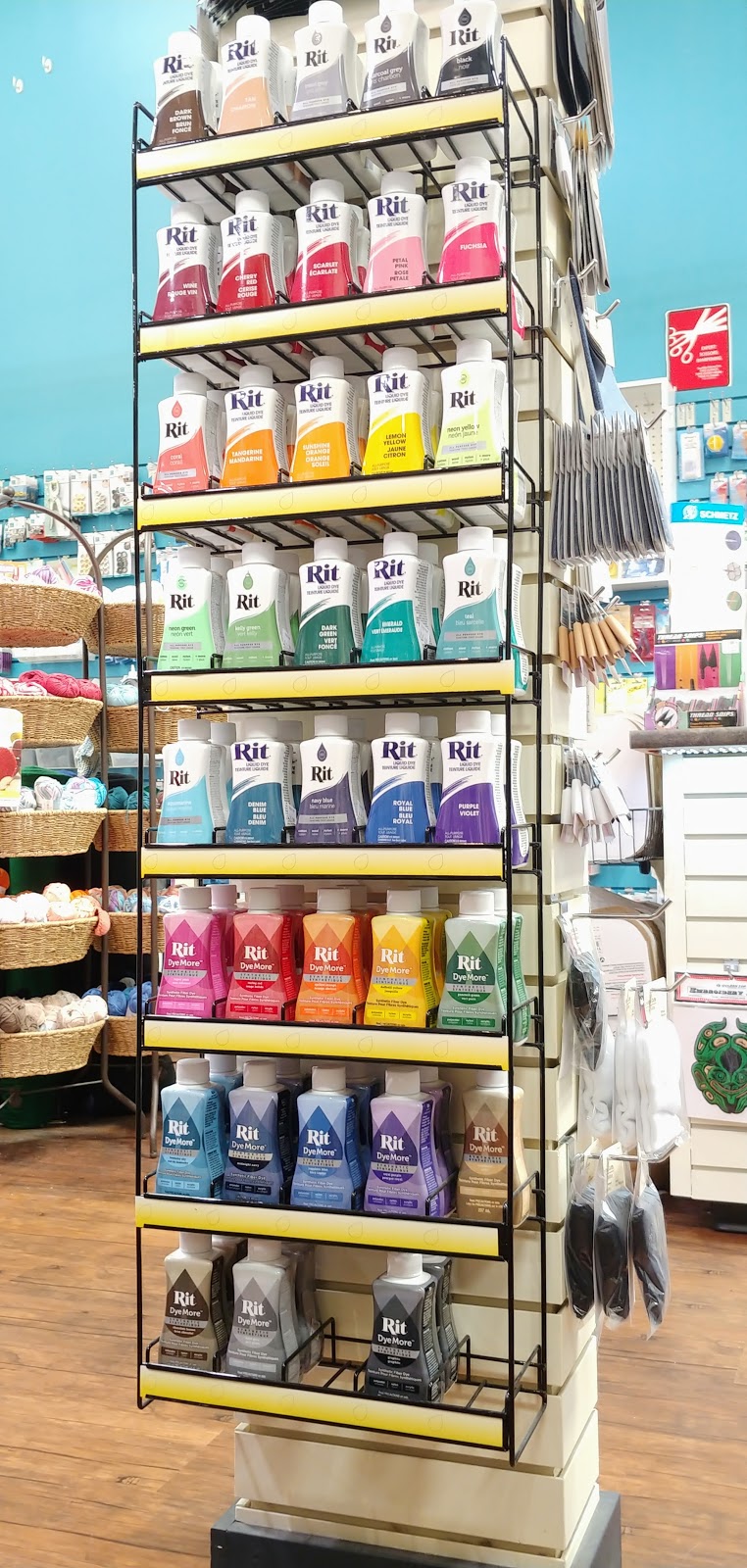 Sew Easy | 16-5755 Cowrie Street Trail Bay Mall, Sechelt, BC V0N 3A0, Canada | Phone: (604) 885-2725