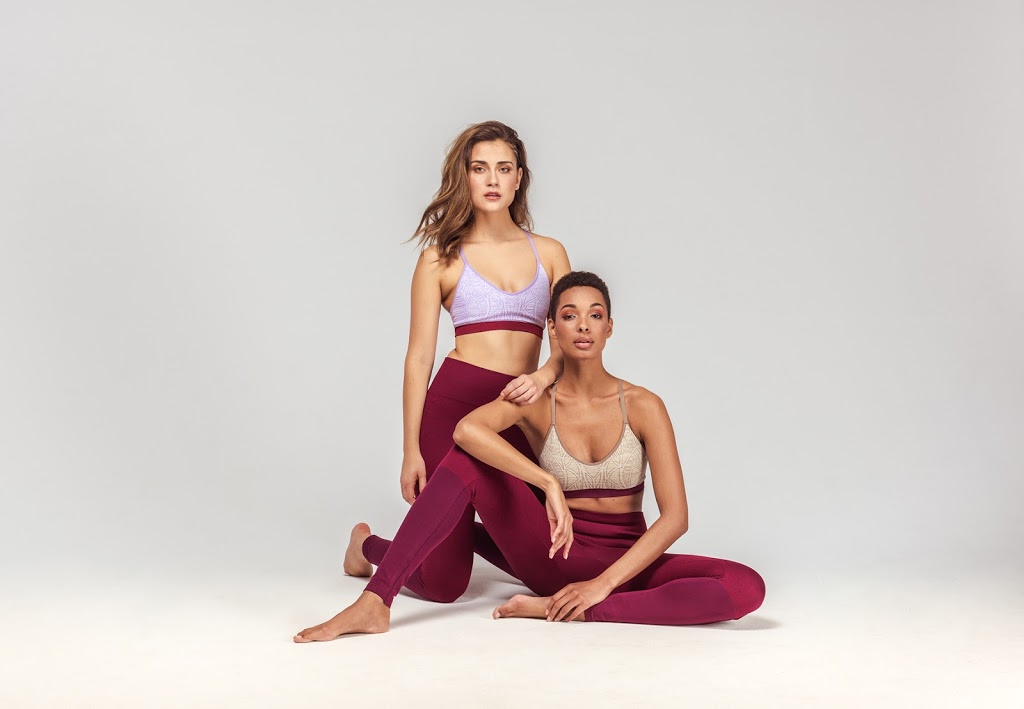 Climawear - Head Office | 5446 Chemin de la Côte-de-Liesse, Mont-Royal, QC H4P 1A5, Canada | Phone: (844) 731-7781