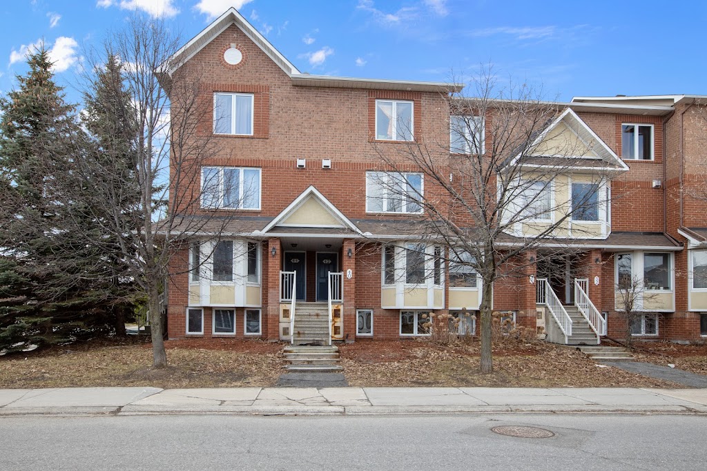 Jubilee Townhomes | 2 Hathaway Dr, Nepean, ON K2G 6S7, Canada | Phone: (613) 699-2077