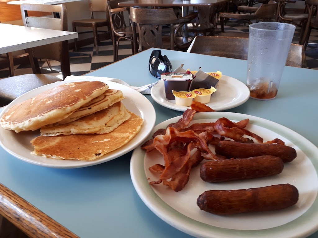 Lock Street Diner | 769 Lock St, Peterborough, ON K9J 8S8, Canada | Phone: (705) 743-0947