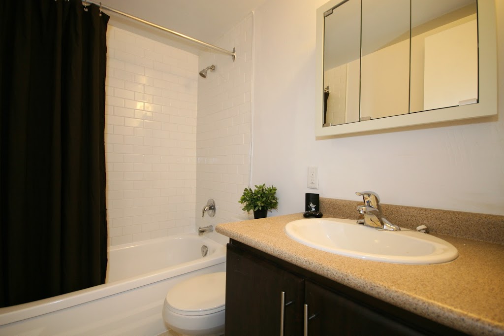 Timbercreek Communities | 1750 Bloor St, Mississauga, ON L4X 1S5, Canada | Phone: (647) 951-5445