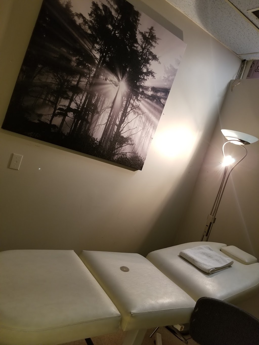 Legacy Barbershop Spa & Education ? | 8930 Jasper Ave, Edmonton, AB T5H 4E9, Canada | Phone: (780) 423-5178