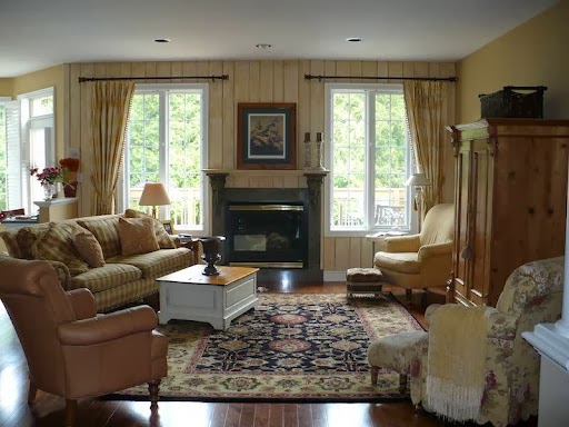 Strictly Interiors | 726 Simcoe St N, Oshawa, ON L1G 4V8, Canada | Phone: (905) 436-9268