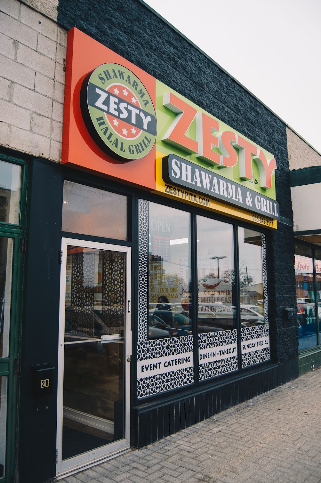Zesty Pita - Shawarma & Halal Oakville Restaurant | restaurant | 579 Kerr St, Oakville, ON L6K 3E1, Canada | 9058423111 OR +1 905-842-3111