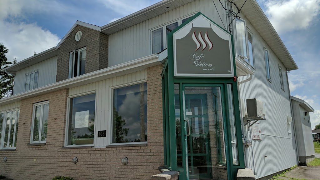 Cafe Et Delices Du Coin | 108 Rue Principale, Saint-Honoré-de-Témiscouata, QC G0L 3K0, Canada | Phone: (418) 497-2233