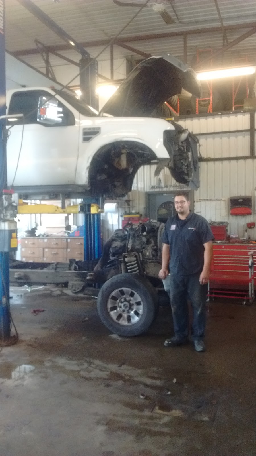 Garage R.Ethier & Fils | 820 Rue de Martigny O, Saint-Jérôme, QC J5L 1Z6, Canada | Phone: (450) 432-3351