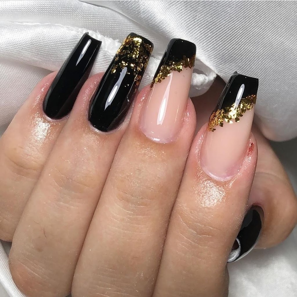 sali nail & beauty | 687 Sandford St, Newmarket, ON L3X 1S9, Canada | Phone: (647) 803-5010