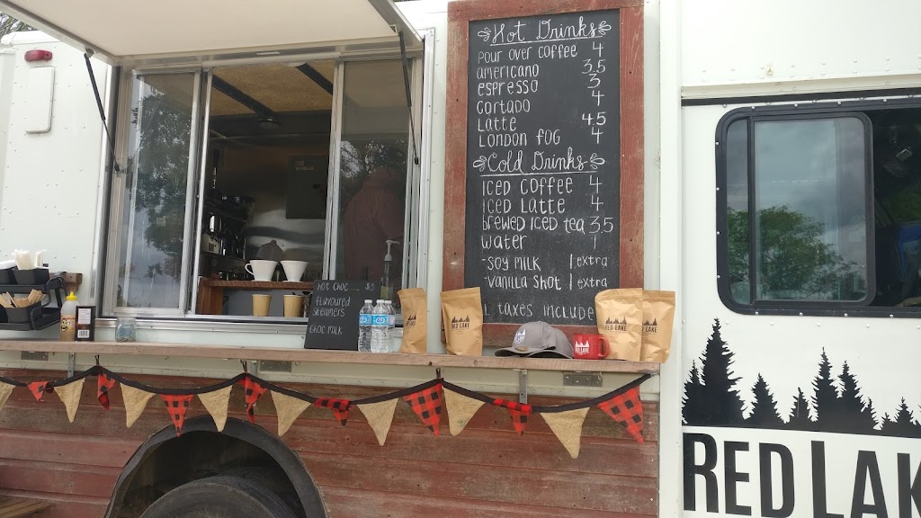 East St. Paul Farmers Market | 302 Hoddinott Rd, East Saint Paul, MB R2E 0H7, Canada | Phone: (204) 668-8336
