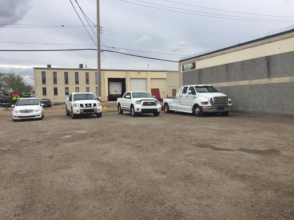 Auto Spa Of Saskatoon | 1738 Saskatchewan Ave, Saskatoon, SK S7K 1P8, Canada | Phone: (306) 664-8843