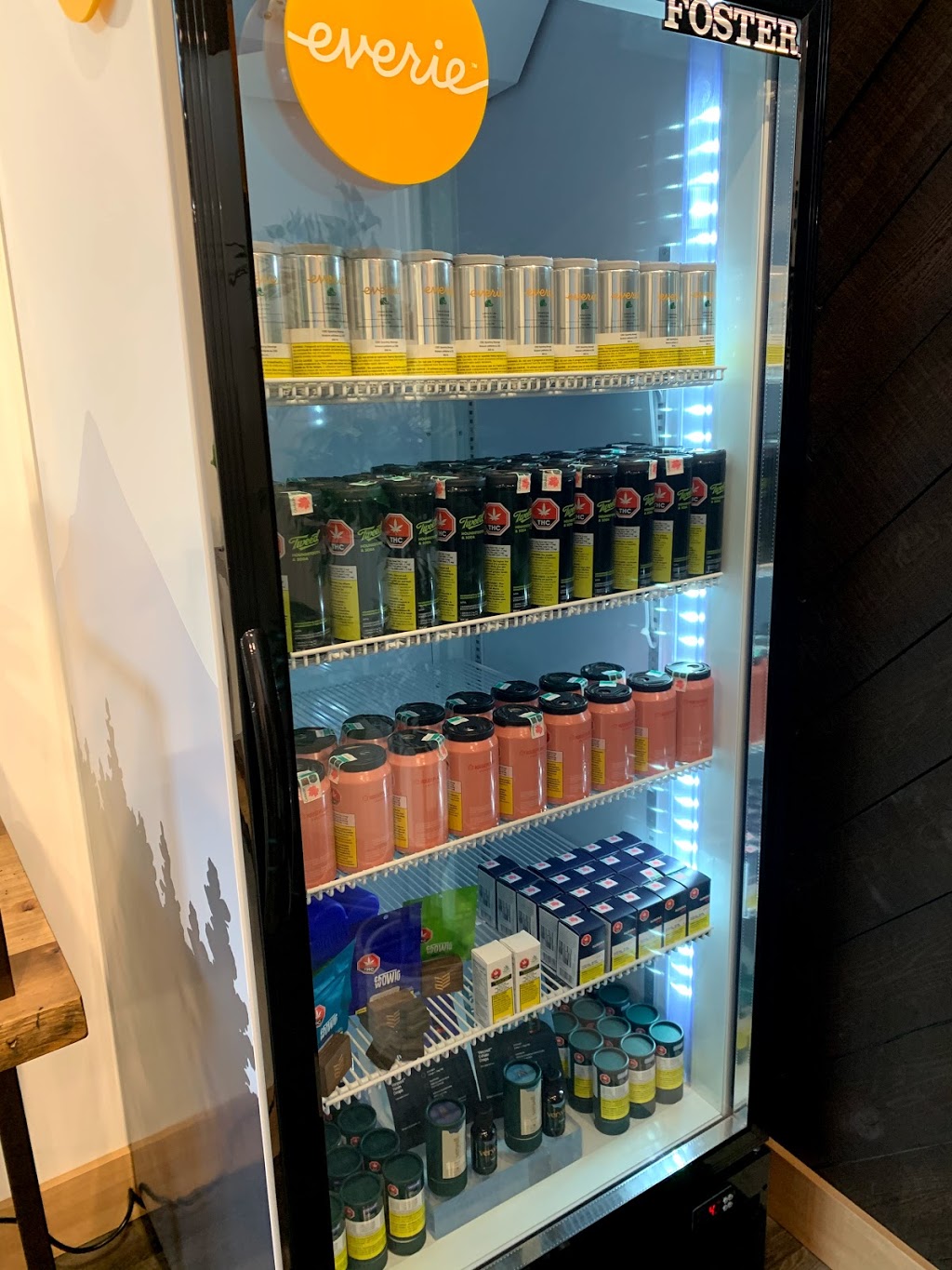 Spiritleaf - West Kelowna | 104-1195 Industrial Rd, West Kelowna, BC V1Z 1G4, Canada | Phone: (778) 755-4700
