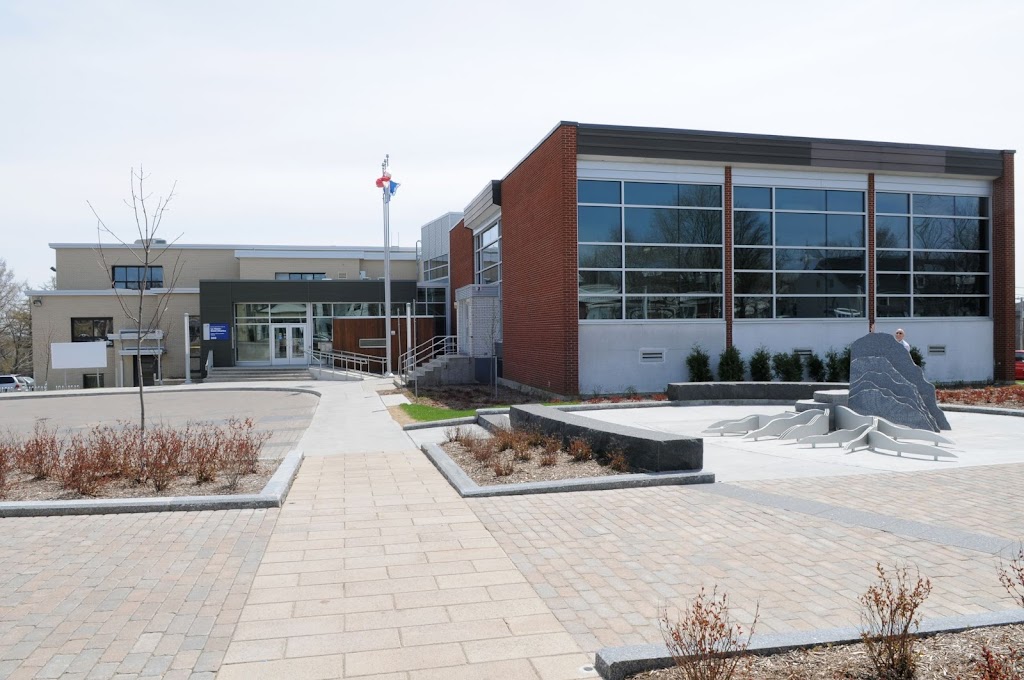 Bureau darrondissement de La Haute-Saint-Charles | 3490 Rte de lAéroport, Québec, QC G3K 1X5, Canada | Phone: (418) 641-6700