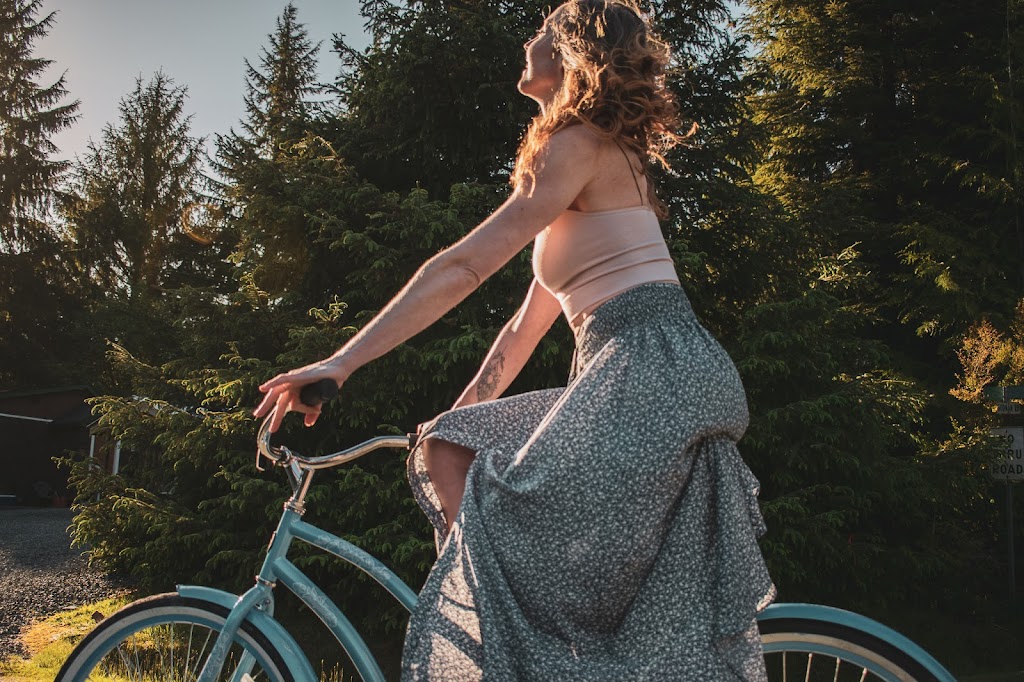 Sarah Grace Boutique | 17293 Parkinson Rd, Port Renfrew, BC V0S 1K0, Canada | Phone: (306) 514-3408