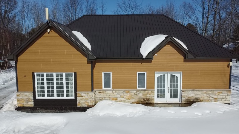 Roxanne Labrie courtier immobilier résidentiel | 1265 Rue Fontaine, Acton Vale, QC J0H 1A0, Canada | Phone: (438) 397-2088