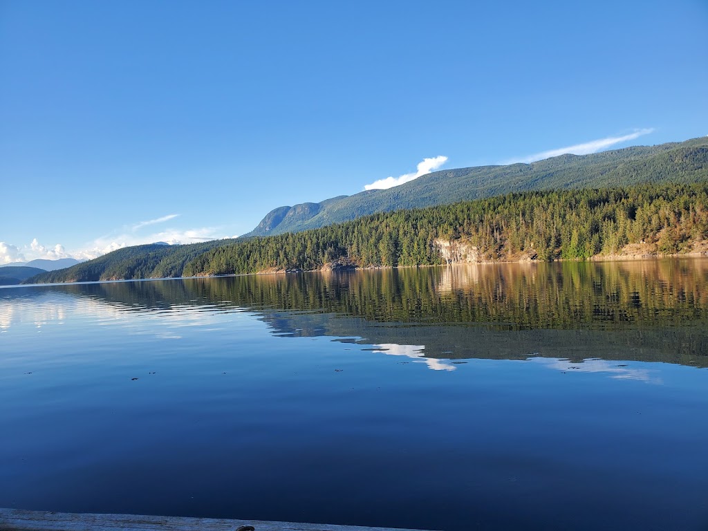 Desolation Sound Resort | 2694 Dawson Rd, Powell River, BC V8A 0G3, Canada | Phone: (604) 483-3592