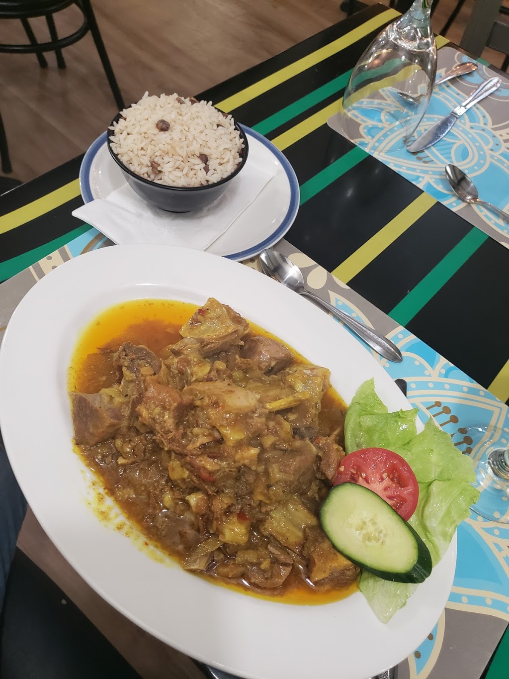 I&I Jamaican Restaurant | 2528 Kingsway, Vancouver, BC V5R 5H2, Canada | Phone: (604) 434-0526