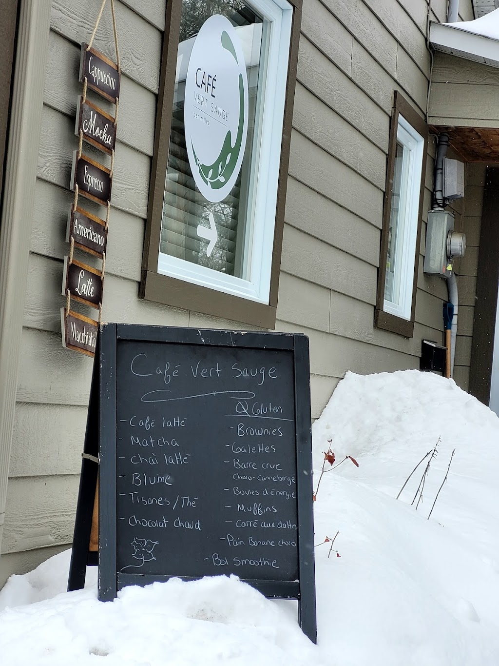 Café Vert Sauge | 982 Rue Suppère, Mont-Tremblant, QC J8E 3J3, Canada | Phone: (819) 681-9140
