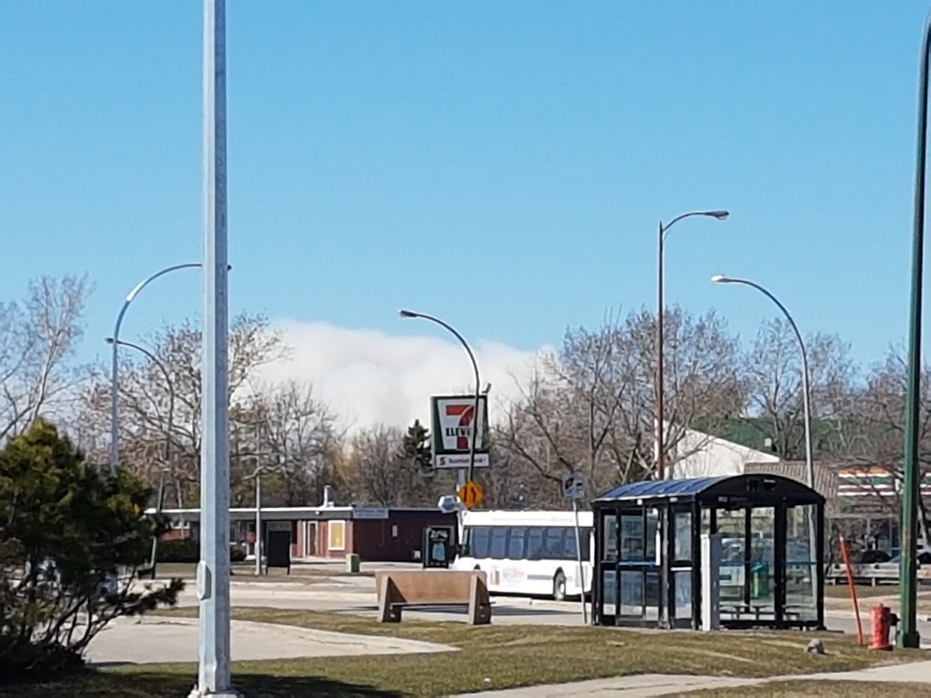 Park West Shopping Centre | 6650 Roblin Blvd, Winnipeg, MB R3R 2P9, Canada | Phone: (204) 958-4822