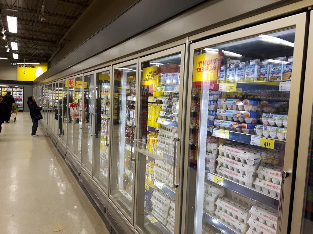 Aarons No Frills | 366 Main St, Selkirk, MB R1A 2J7, Canada | Phone: (866) 987-6453