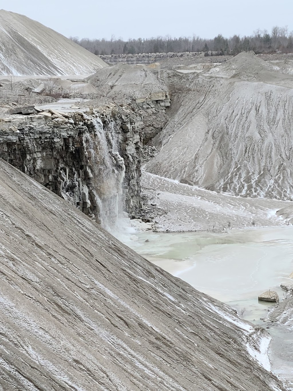 Severn Quarry | 2646 Nichols Line, Orillia, ON L3V 6H3, Canada | Phone: (705) 689-6800
