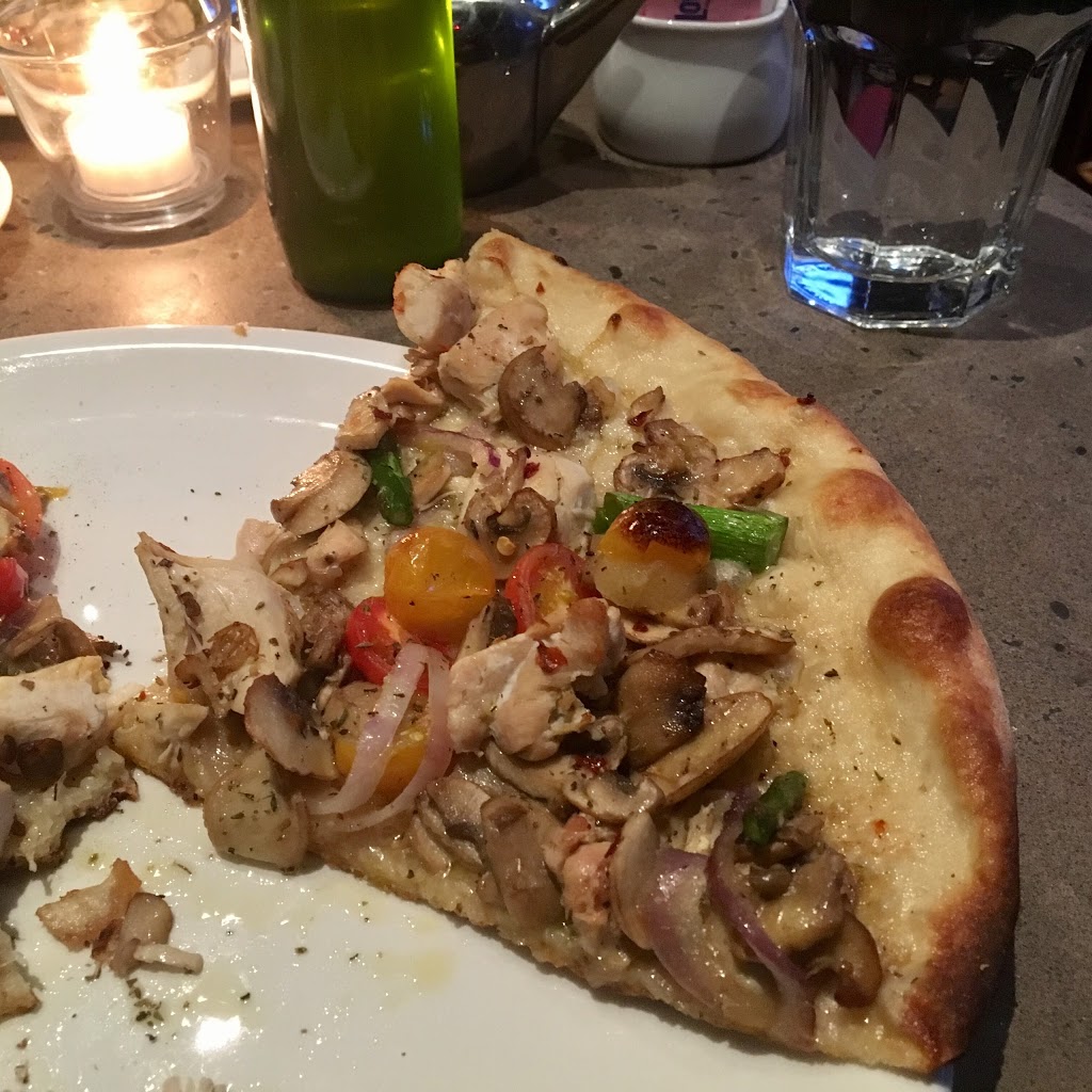 Pizza Banfi | 333b Lonsdale Rd, Toronto, ON M5P 1R3, Canada | Phone: (416) 322-5231