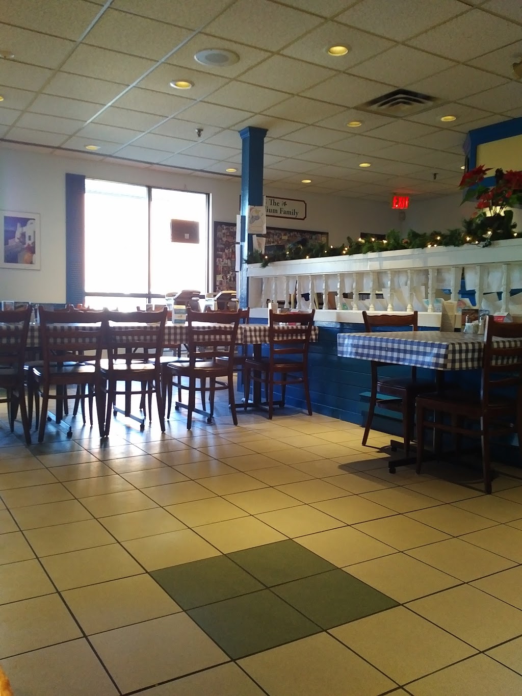 Palladium Family Resturant | 942 Cole Harbour Rd, Dartmouth, NS B2V 1E6, Canada | Phone: (902) 434-6402