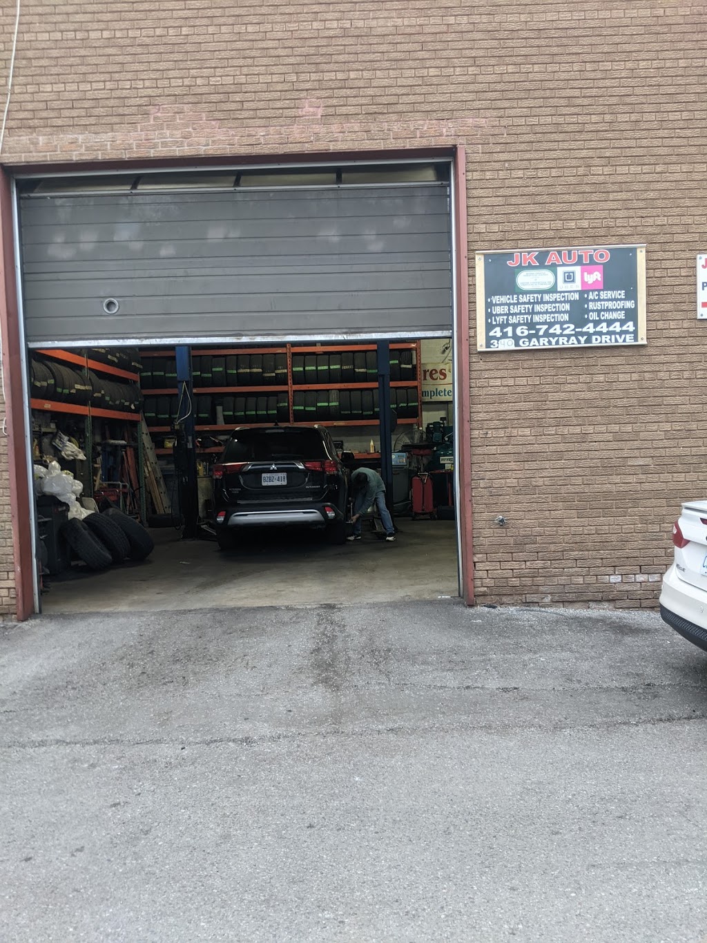 tire-change-tire-repair-340-garyray-dr-north-york-on-m9l-1p5-canada