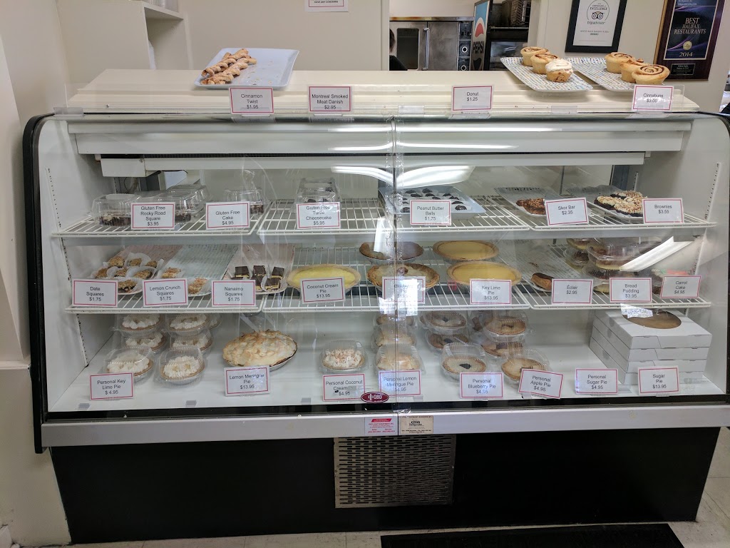 White Sails Bakery & Deli | 12930 Peggys Cove Rd, Tantallon, NS B3Z 2K4, Canada | Phone: (902) 826-1966