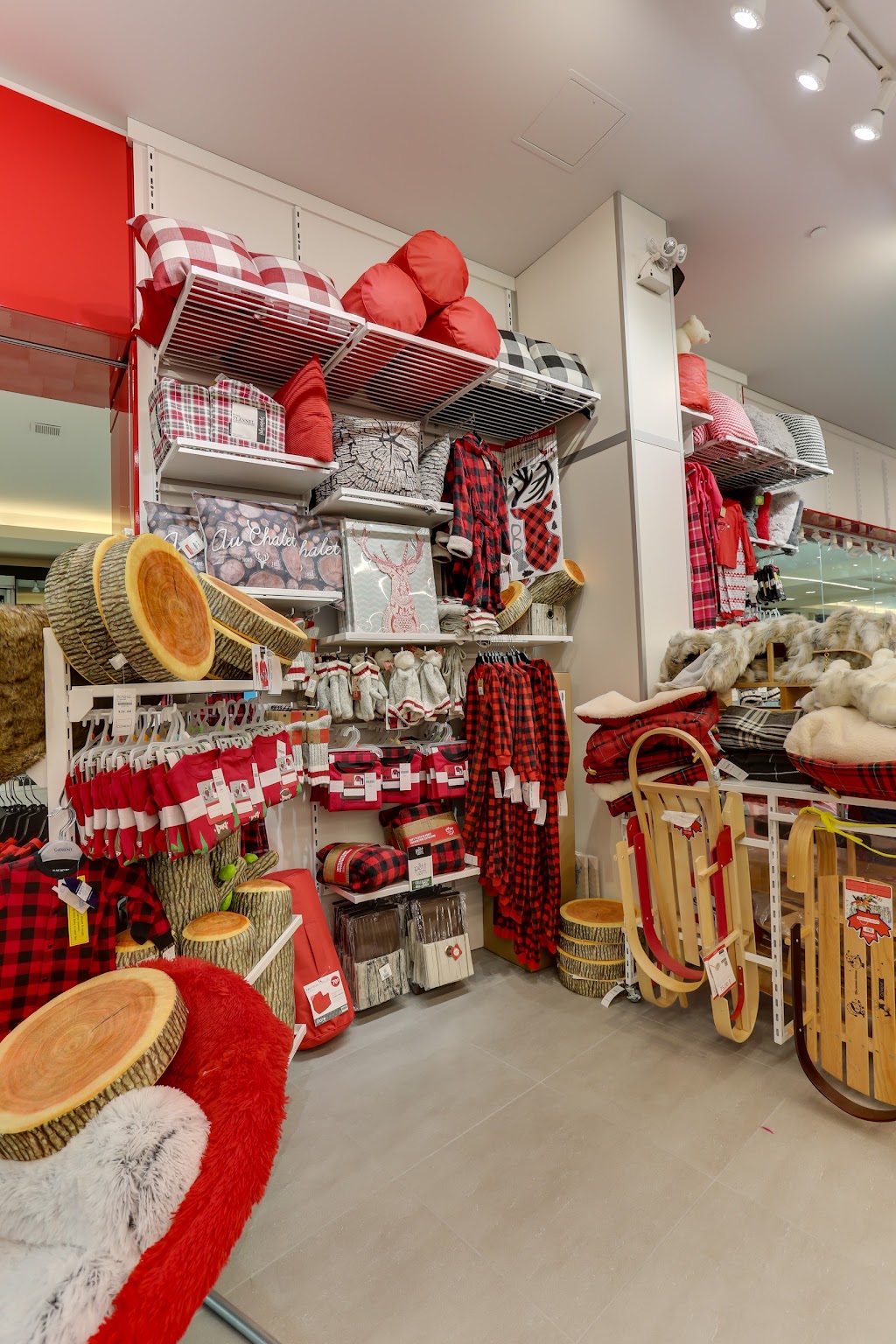 Clément | 401 Boul Labelle, Rosemère, QC J7A 3T2, Canada | Phone: (450) 437-7365