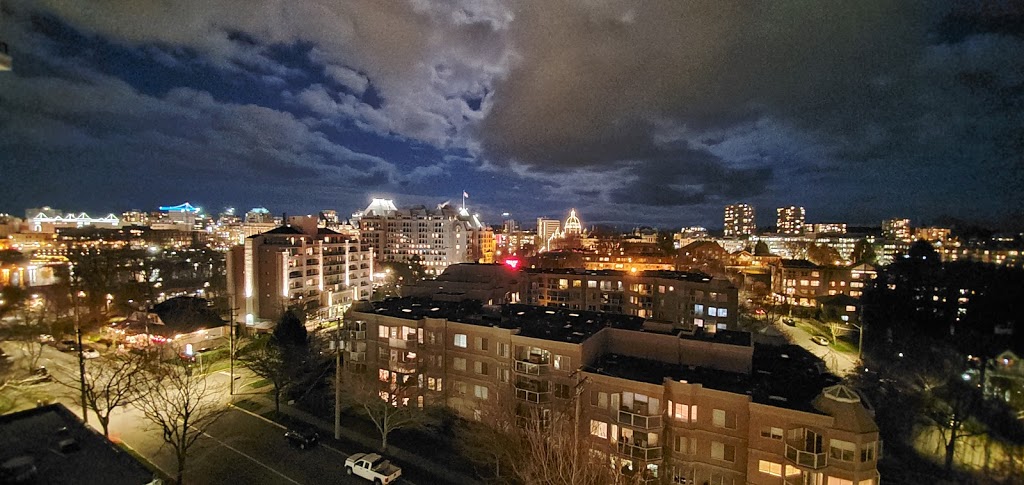 The Oswego Hotel | 500 Oswego St, Victoria, BC V8V 5C1, Canada | Phone: (250) 940-7500