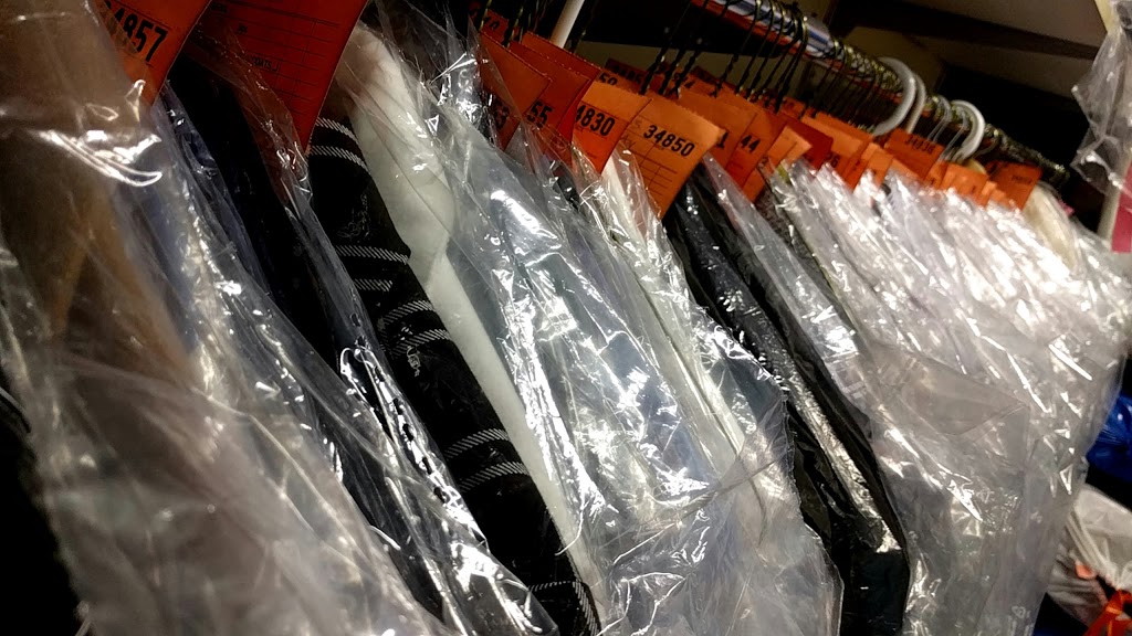 West Fair Laundry | 5265 Victoria Dr, Vancouver, BC V5P 3V4, Canada | Phone: (604) 324-4112