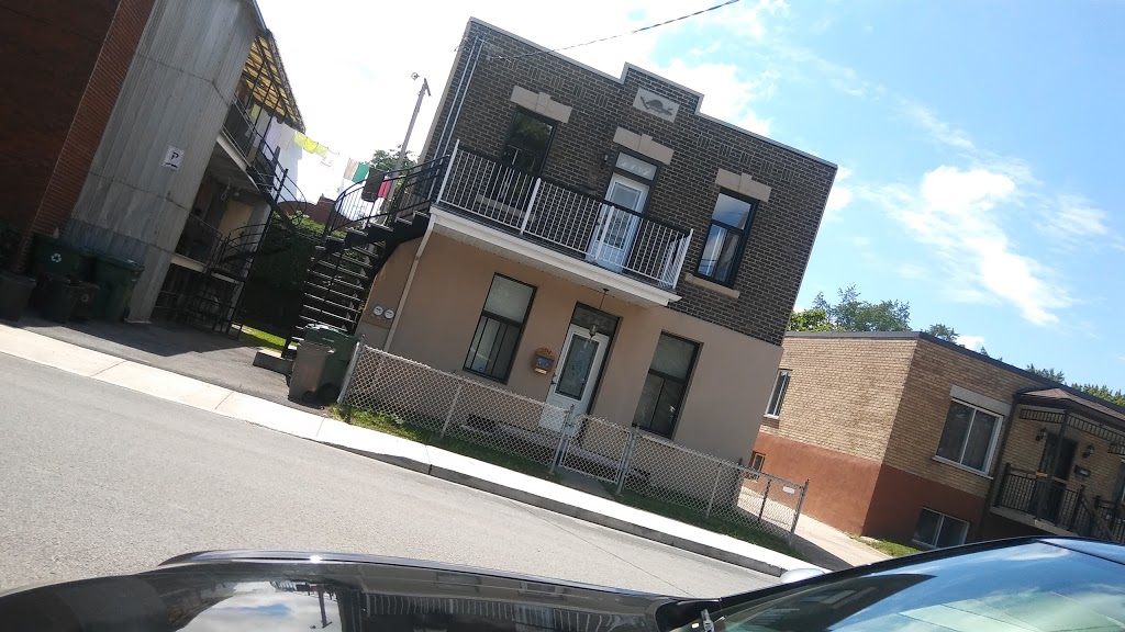 Parc Sainte-Claire | 2730 Avenue Lebrun, Montréal, QC H1L 5E6, Canada | Phone: (514) 872-0311