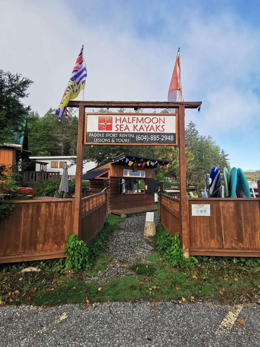 Halfmoon Sea Kayaks | 5718 Anchor Rd, Sechelt, BC V0N 3A6, Canada | Phone: (604) 885-2948