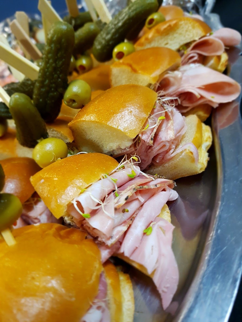 Fins Becs (Les) | 4496 Concession Rd 17, Saint Isidore, ON K0C 2B0, Canada | Phone: (613) 524-3108