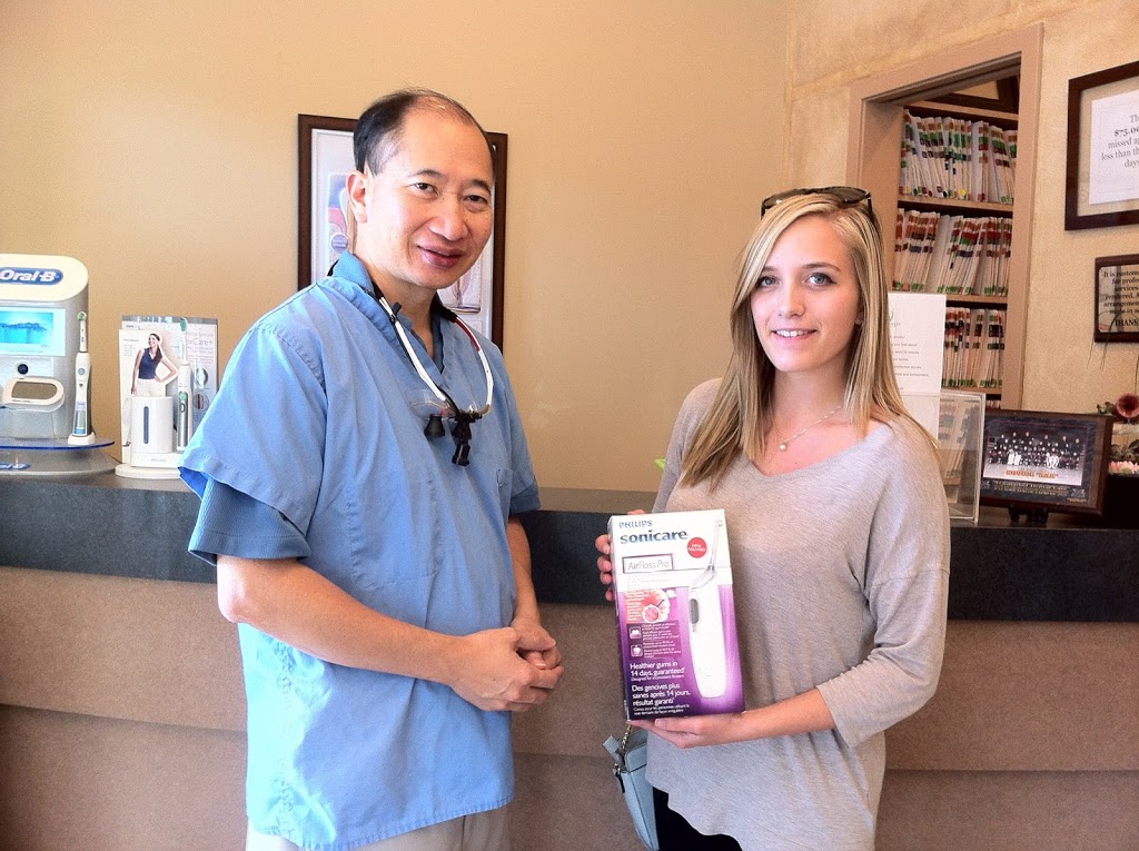 Newmarket Dental Care | 17906 Yonge St #2, Newmarket, ON L3Y 8S1, Canada | Phone: (905) 895-1616