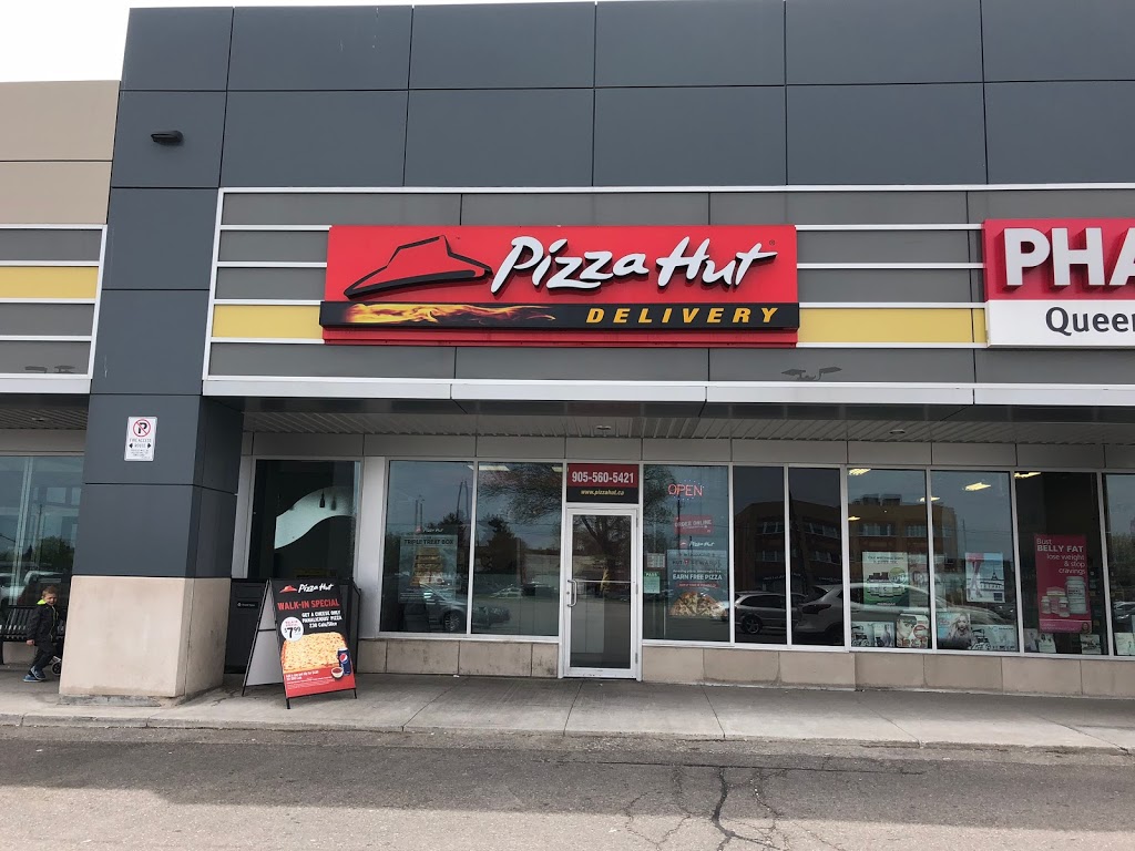 Pizza Hut | 640 Queenston Rd Unit # 104 - A, Hamilton, ON L8K 1K2, Canada | Phone: (905) 560-5421