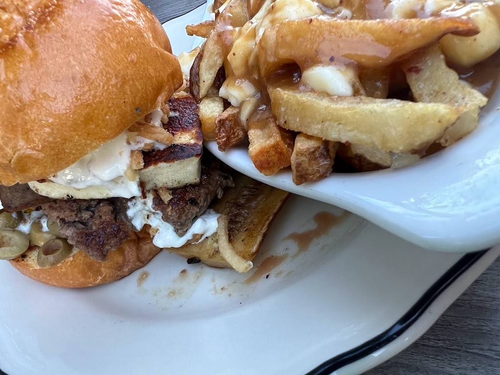 Notre-Boeuf-De-Grâce Blainville | 1465 Bd Michèle-Bohec, Blainville, QC J7C 5L4, Canada | Phone: (438) 688-0011