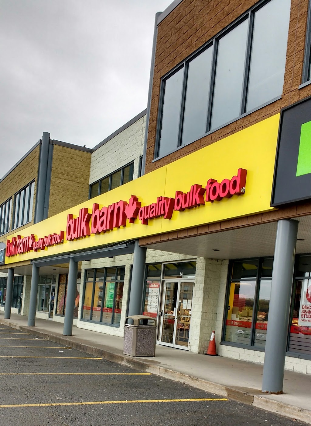 Bulk Barn | 1201 Division St, Kingston, ON K7K 6X4, Canada | Phone: (613) 531-2700