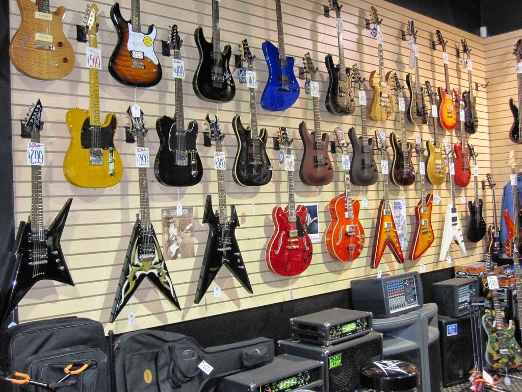 The Guitar World Oakville | 380 Dundas St E, Oakville, ON L6H 6Z9, Canada | Phone: (905) 257-3110