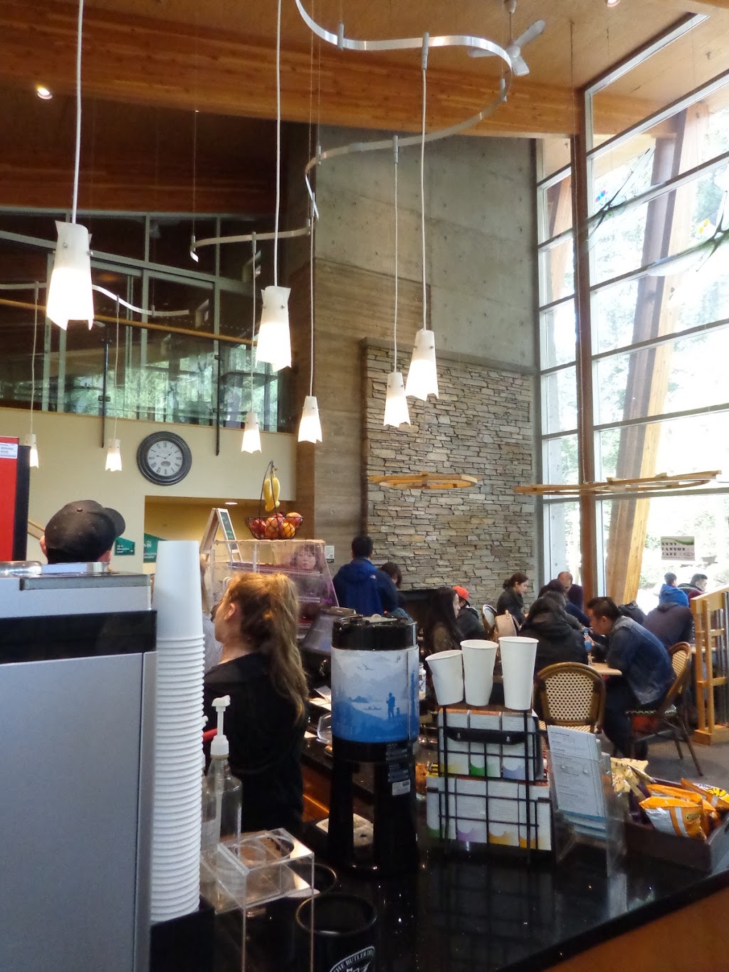 The Lynn Canyon Cafe | 3690 Park Rd, North Vancouver, BC V7J 1Z1, Canada | Phone: (604) 984-9311